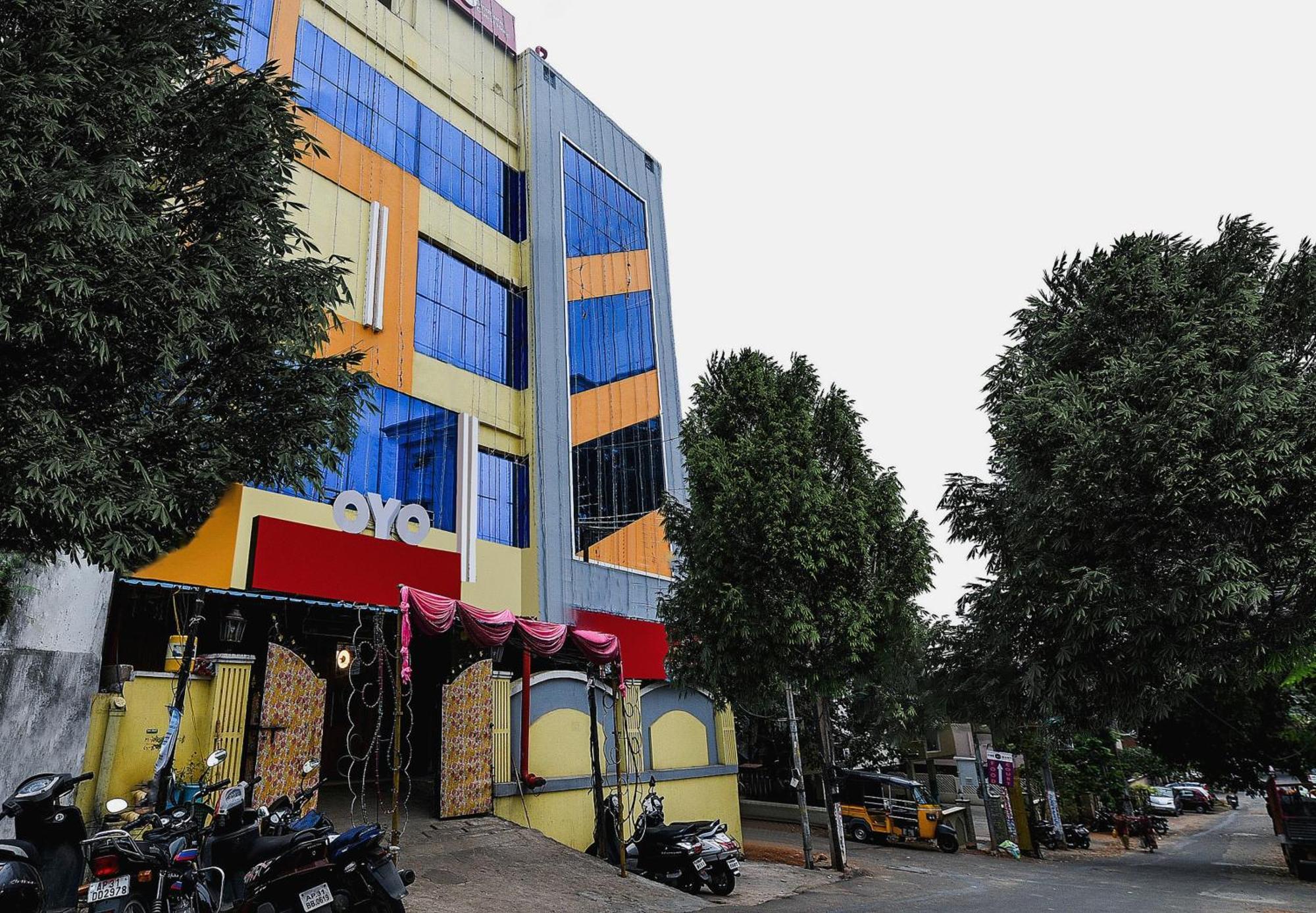 Hotel O Sindhura Guest House Raspari Palao Exterior foto